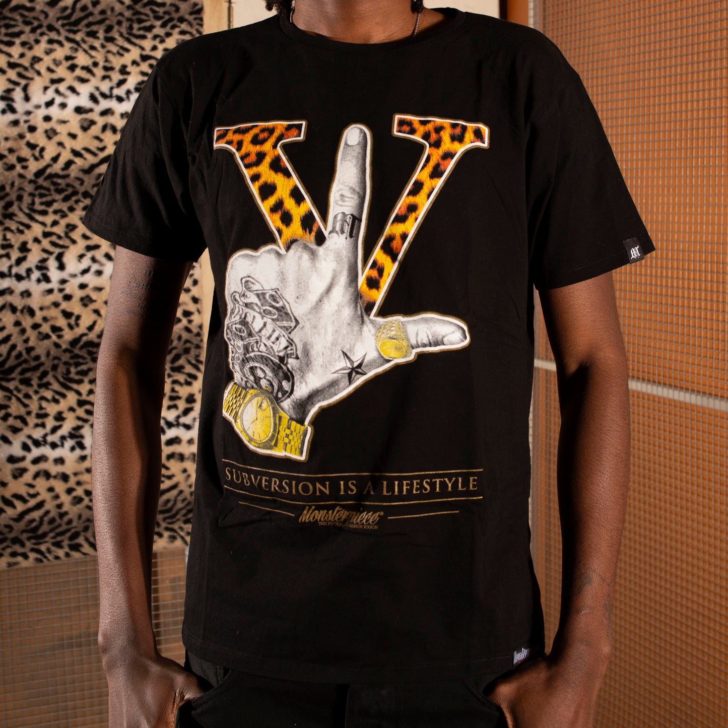 T-Shirt "LV"